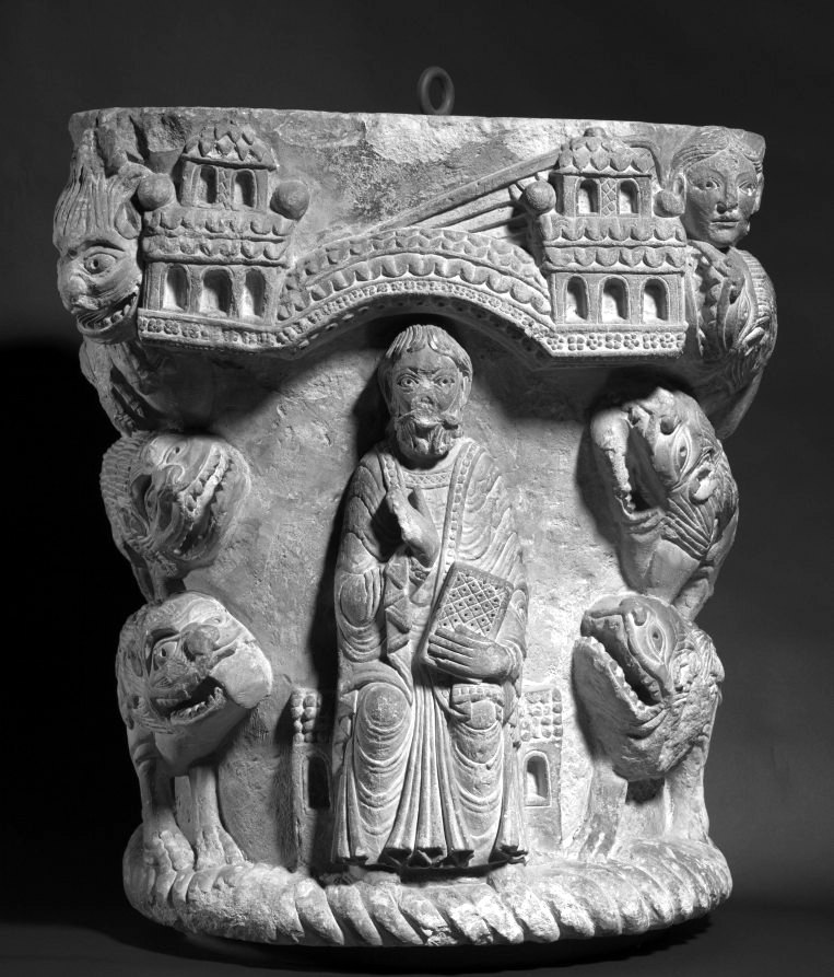 Carving of Daniel in the lions' den